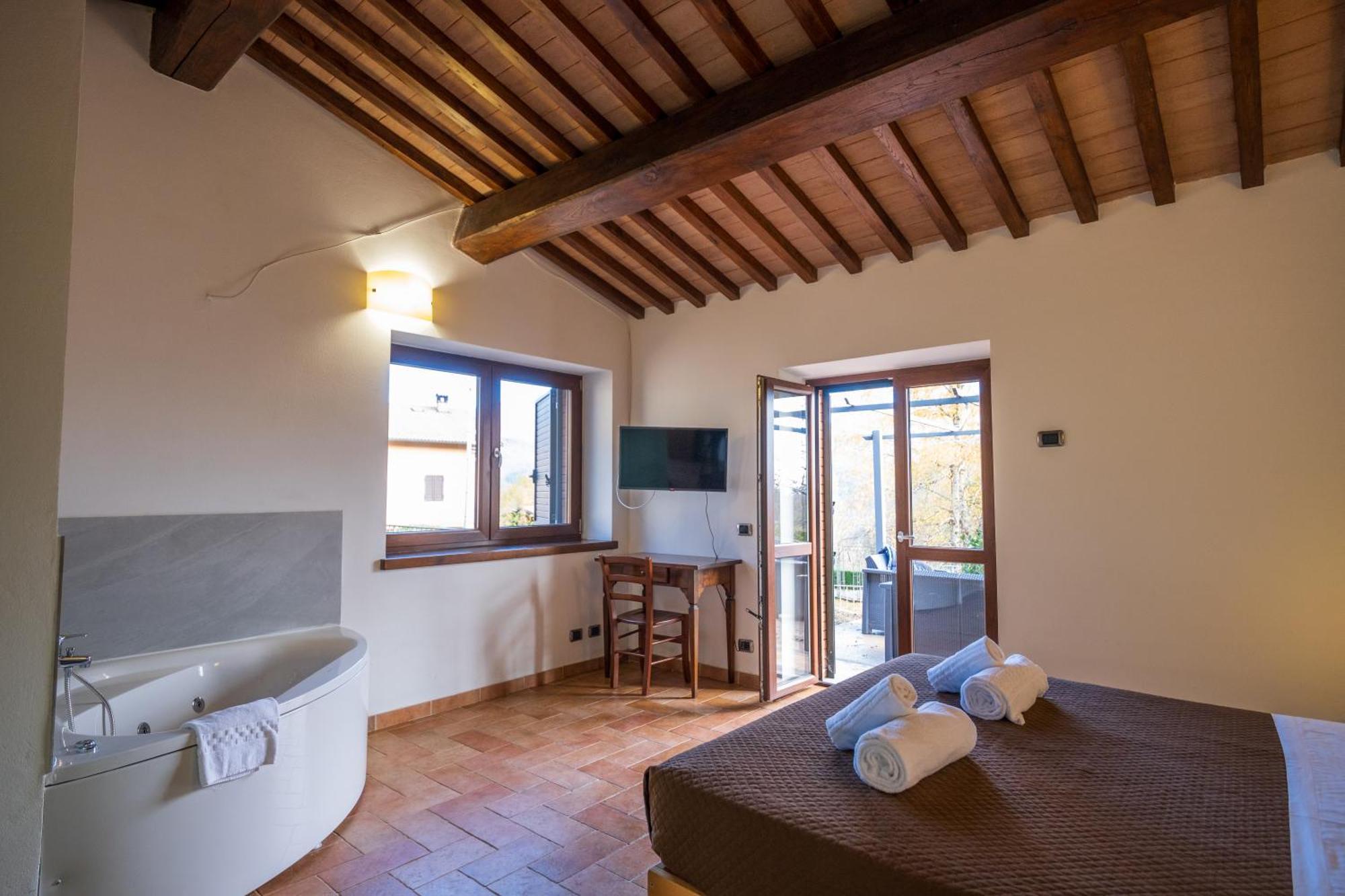 Borgo Biaia Bauernhof Camporgiano